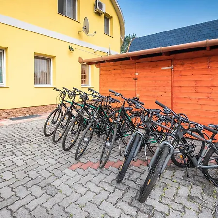 아파트 Boglarka Apartmanhaz *