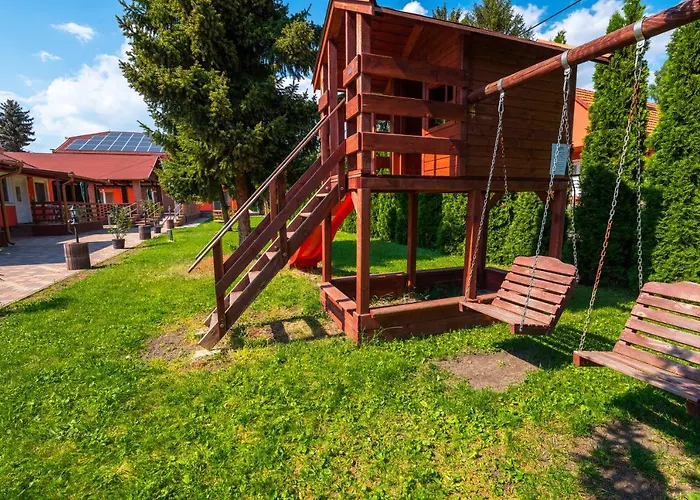 Lägenhet Boglarka Apartmanhaz *