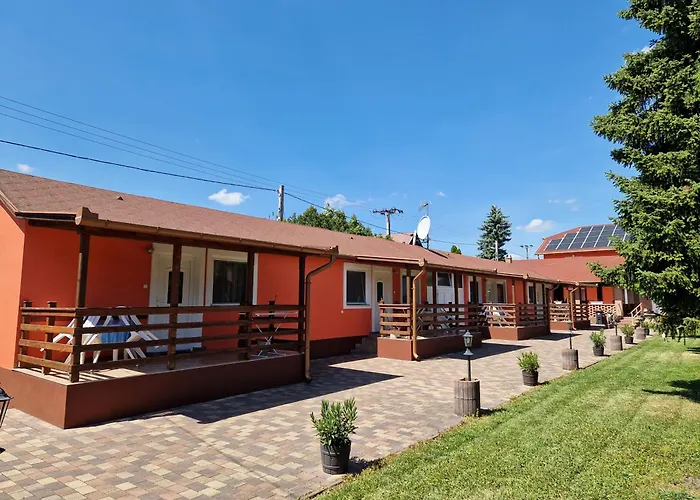Boglarka Apartmanhaz Mezőkövesd