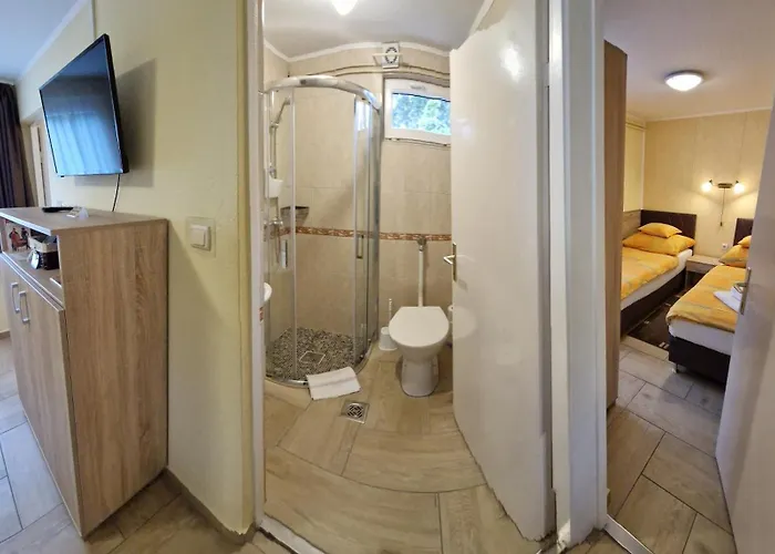Boglarka Apartmanhaz Mezőkövesd