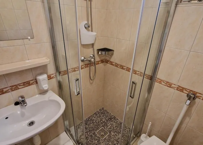 Boglarka Apartmanhaz Mezőkövesd